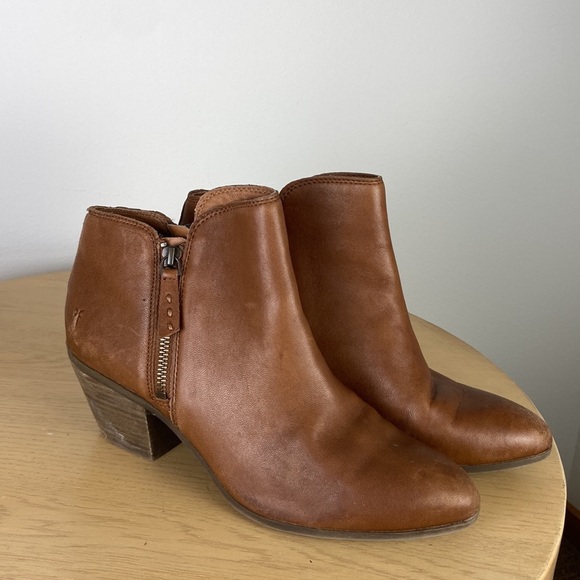 Frye Women’s 10 Brown Leather Judith Side Zip Ankle Boots Business Casual - Picture 4 of 8